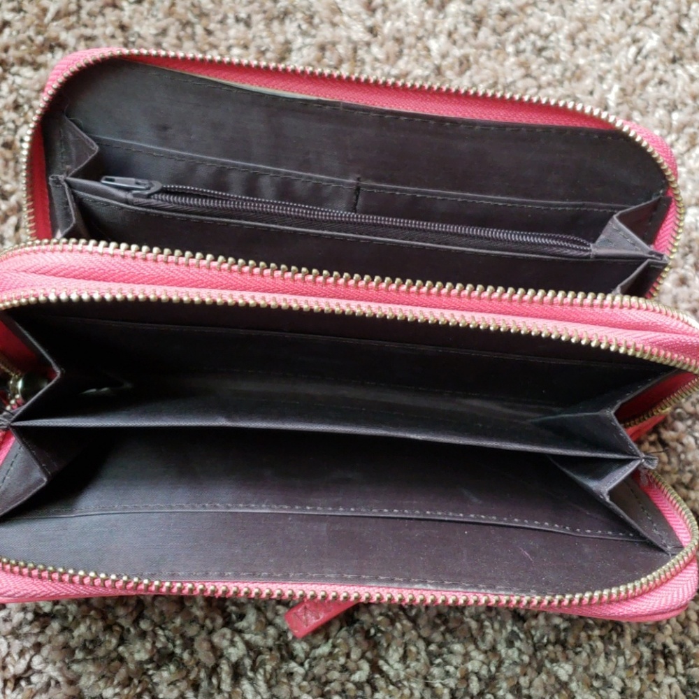 Wallet - Picture 3 of 3